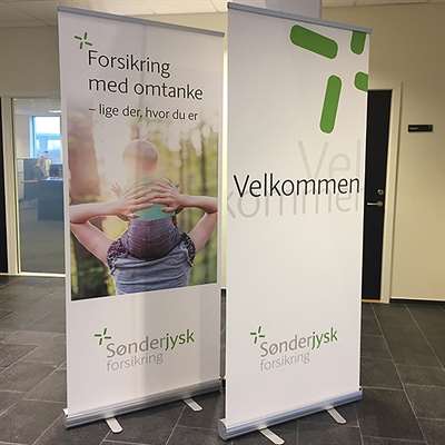 Business Roll-up enkelsidig med 85x220 cm med banderoll och väska