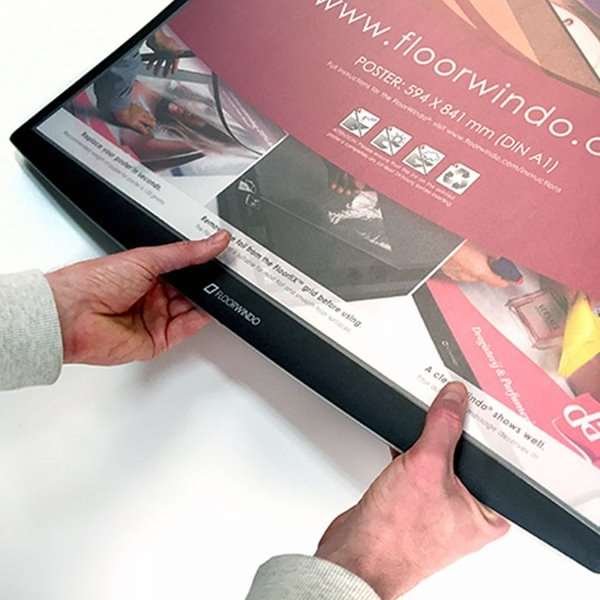 Floorwindo 4xA4 golvdisplay