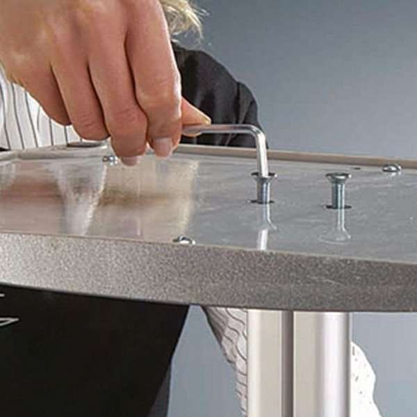 Handdesinfektionsställ med hylla och A4 snäppram