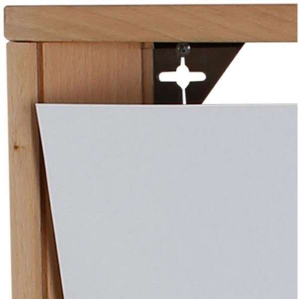 Broschyrhållarvägg i trä. Naturligt trä. 5xA4