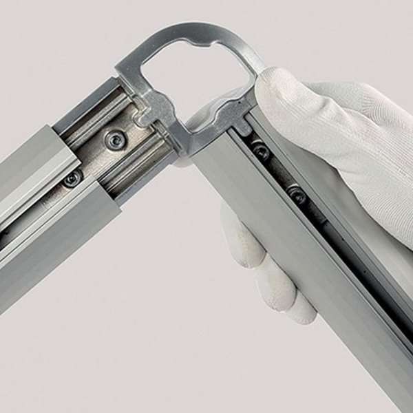 Omni Banner, Hörnfäste, 4 st. per uppsättning