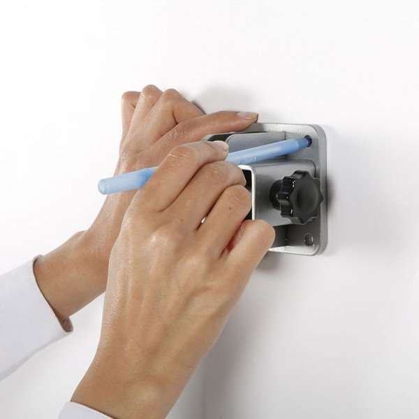 Universal Clamp Kit, 2 platthållare för vägg och tak