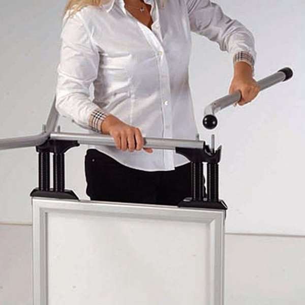 Wind-Line Budget Fj&auml;derst&auml;ll Trottoarpratare - 50x70 cm - silver