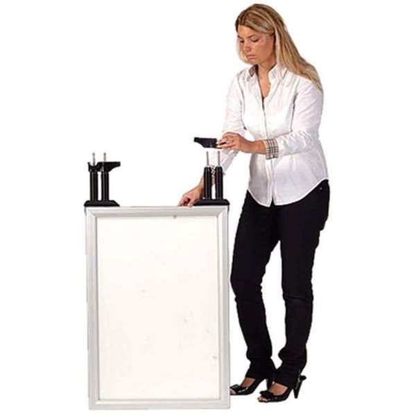 Wind-Line Budget Fj&auml;derst&auml;ll Trottoarpratare - 50x70 cm - silver