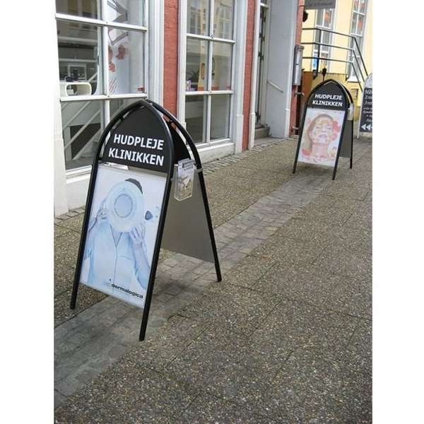 Gotik Classic  Gatupratare 50x70 cm svart