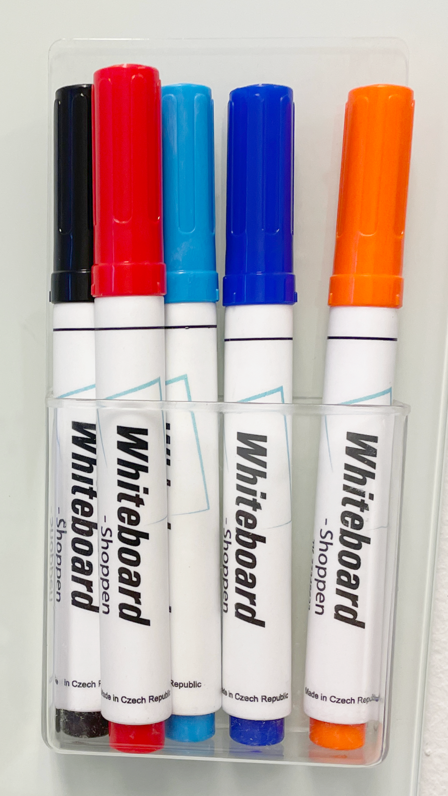 Avtagbar &aring;teranv&auml;ndbar pennh&aring;llare