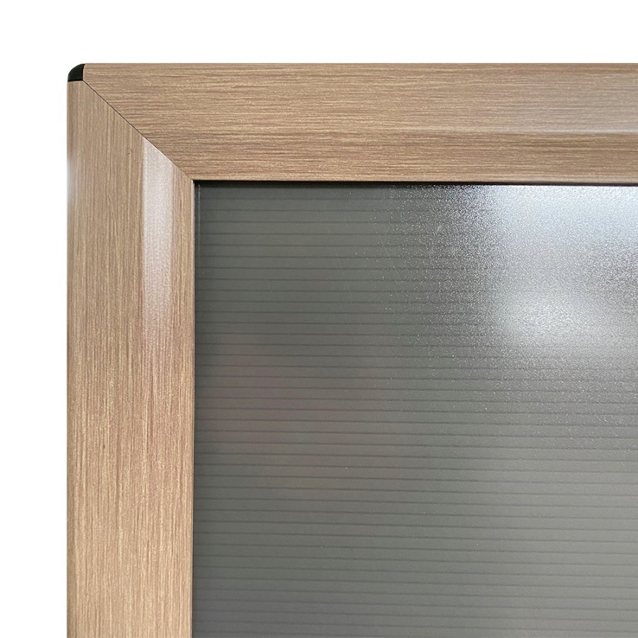 V&auml;derbest&auml;ndig Wind-Pro Gatuskylt i Svart/Ljust Tr&auml; - Storlek A1