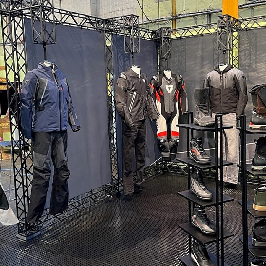 Crown Truss 15 Tower - Svart