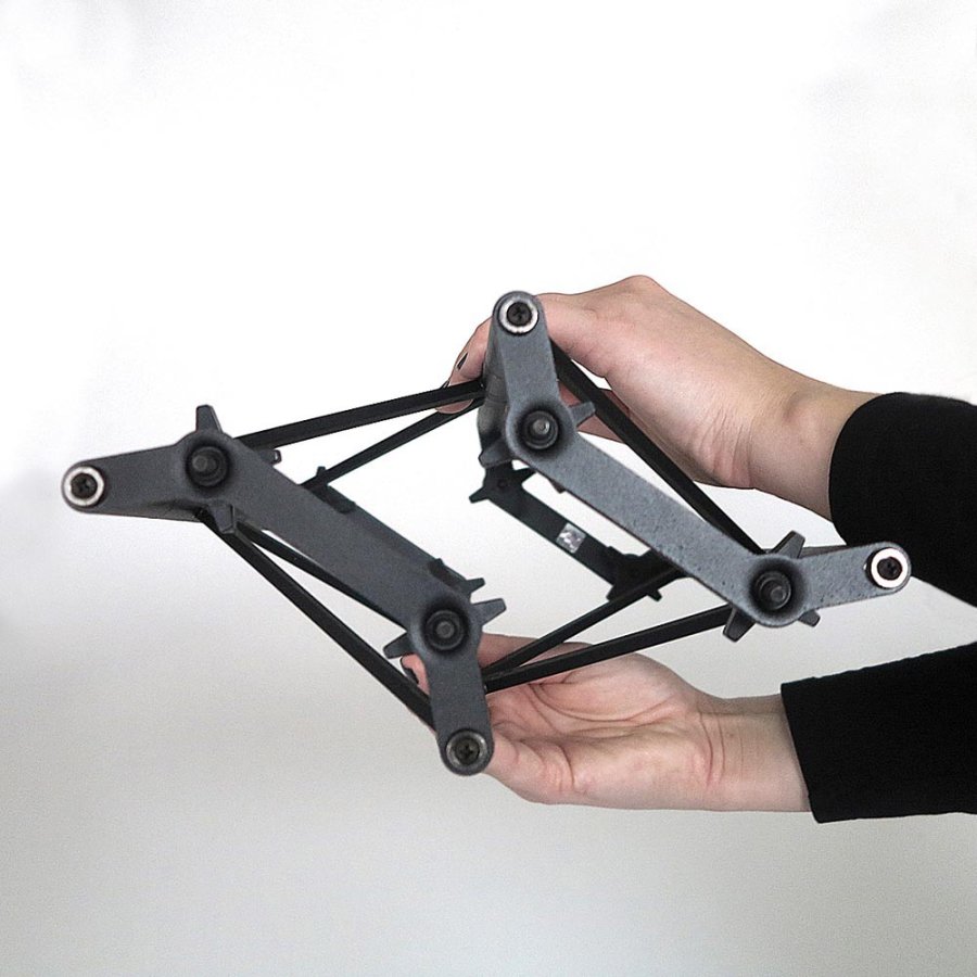 Crown Truss 15 v&auml;gg - svart