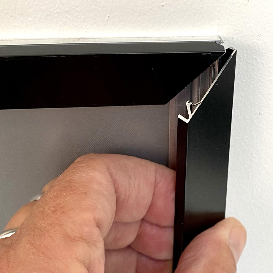 Alu sn&auml;ppramar, svart, platt 20 mm profil, 50 x 70 cm