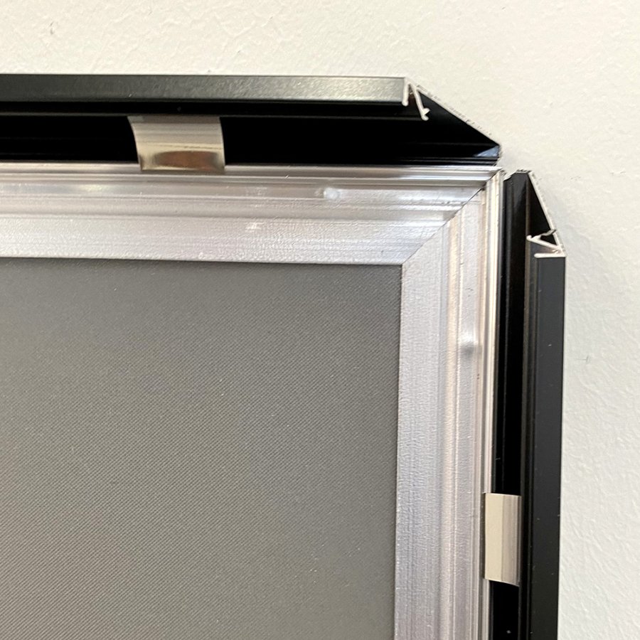 Alu sn&auml;ppramar, svart, platt 20 mm profil, 70 x 100 cm