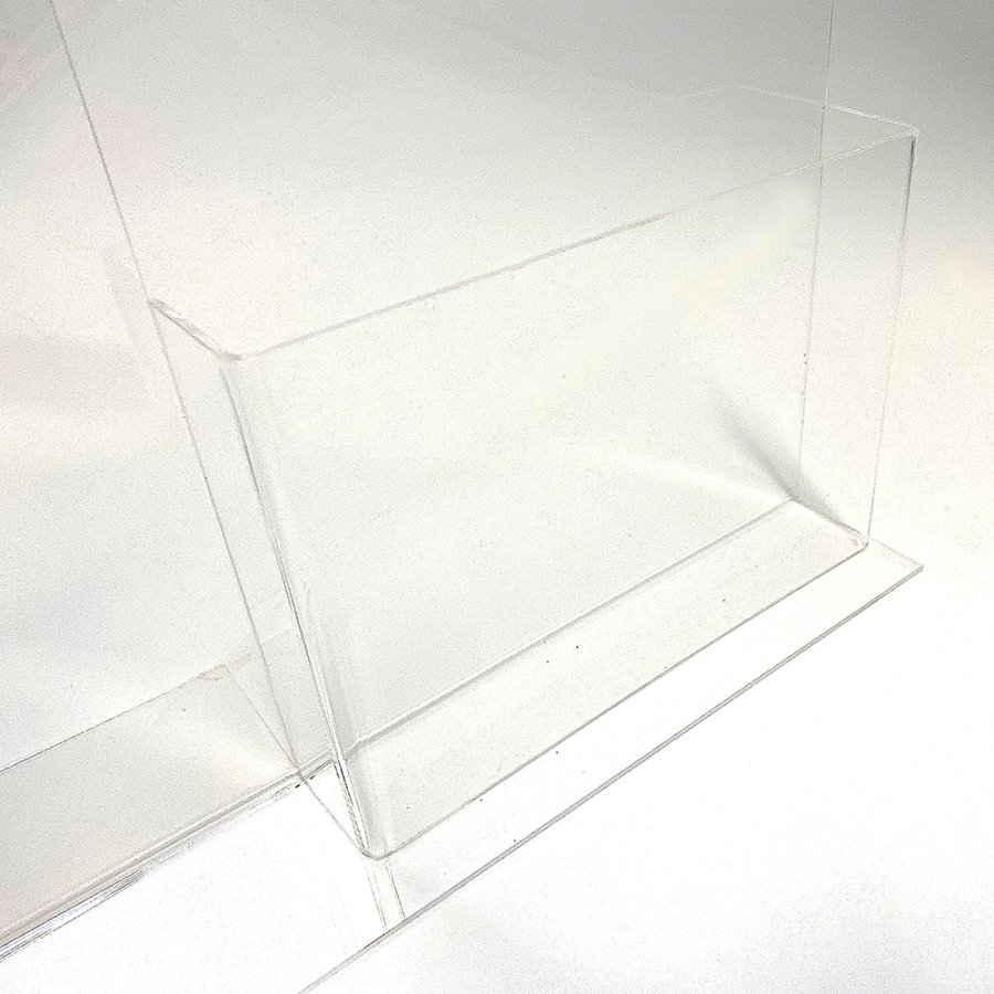 L - Menykorth&aring;llare A4 med h&aring;llare f&ouml;r A4-broschyrer vertikalt