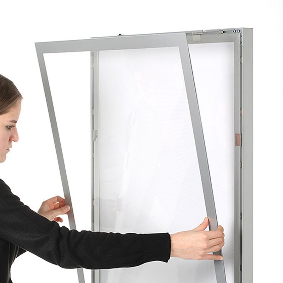 Totem LED display dubbelsidig 59,4 x 168 cm