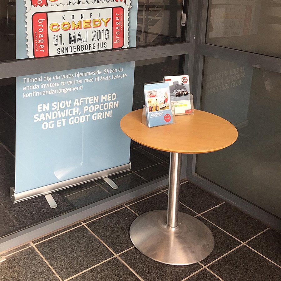 Broschyrh&aring;llare, Akryl, bord, A5 - 14,8 x 21 cm