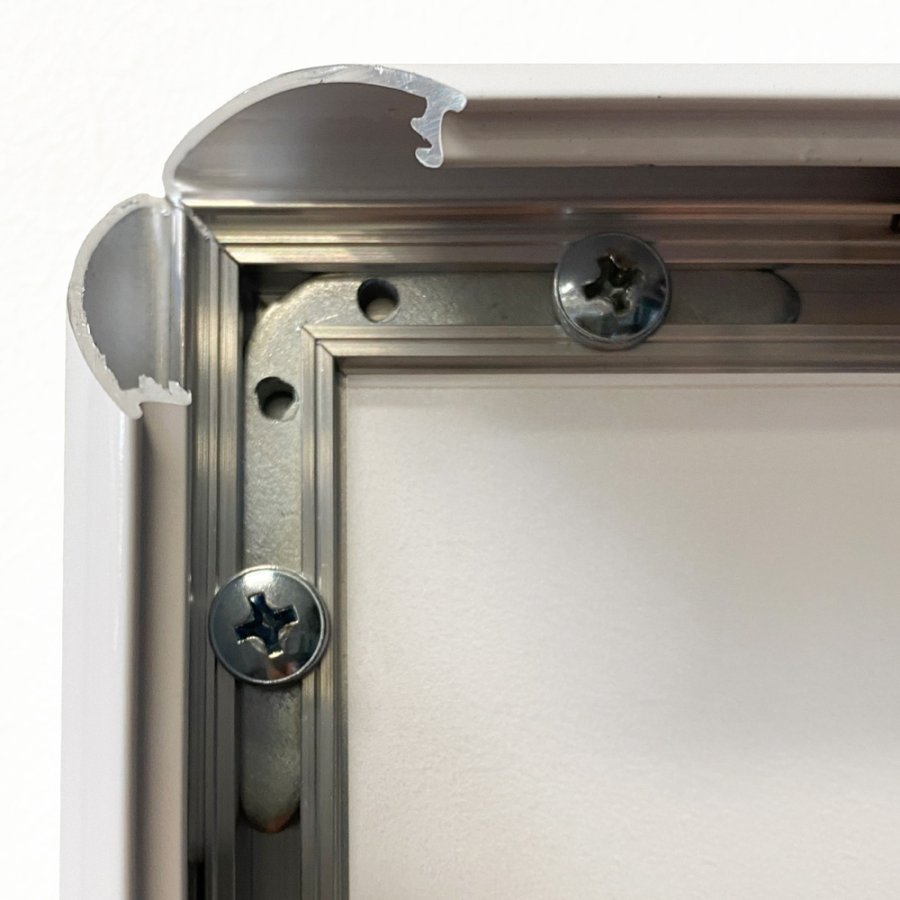 Alu sn&auml;ppramar - 25 mm - 70x100 cm - vit