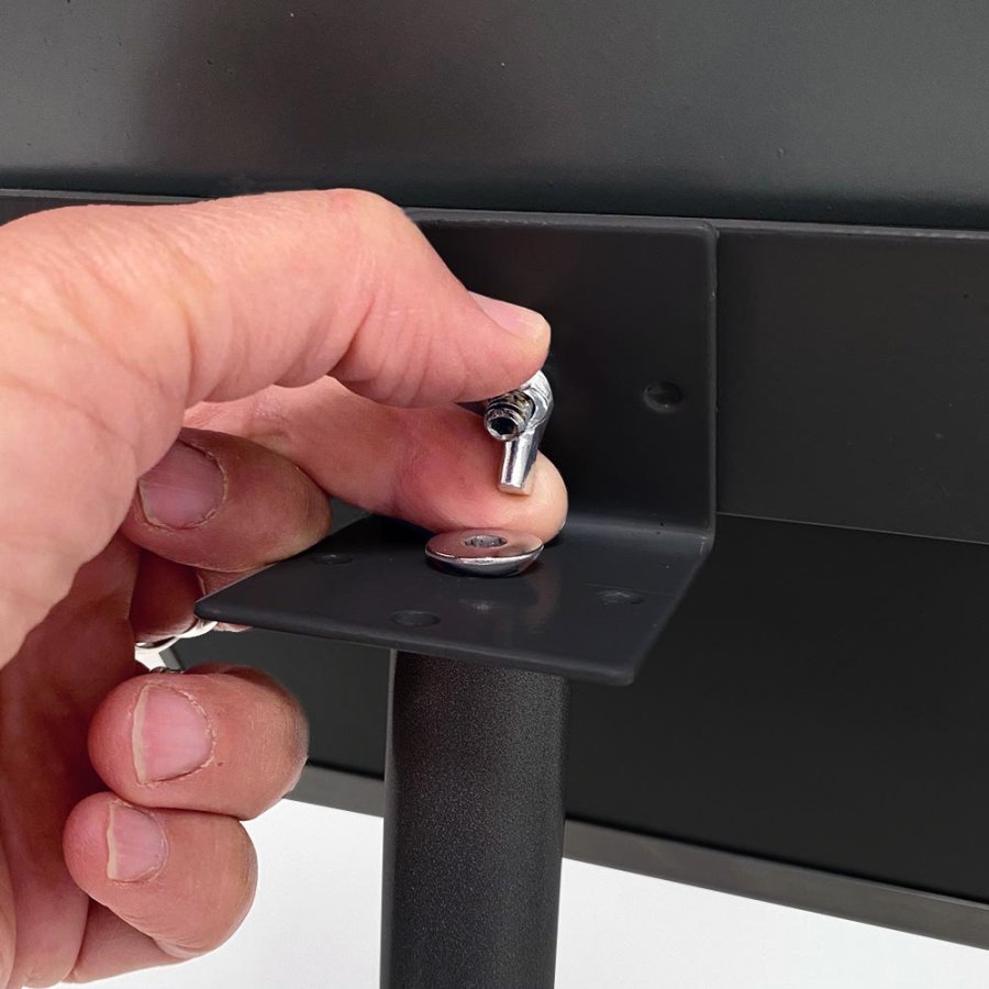 BASIC Infostand A4 - 92mm h&ouml;g v- sn&auml;ppramar profil 25mm, svart