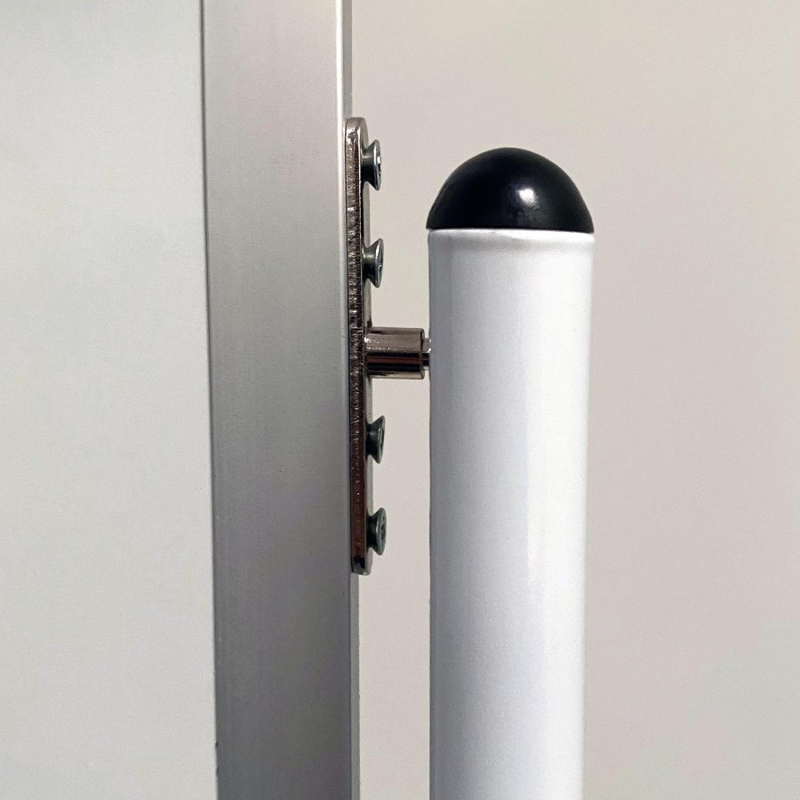 Whiteboard Pro: Emaljerad Sv&auml;ngbar Tavla 150x120 cm p&aring; Mobil St&auml;llning