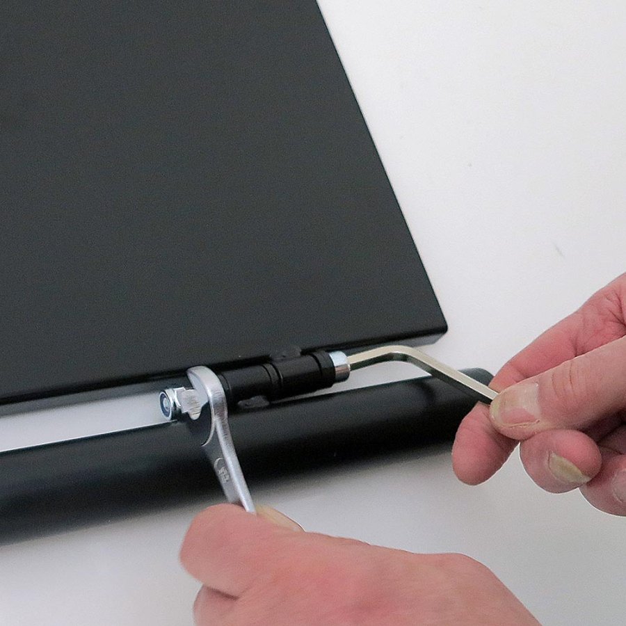 Smidesskylt f&ouml;r v&auml;gg Basic pulverlackad